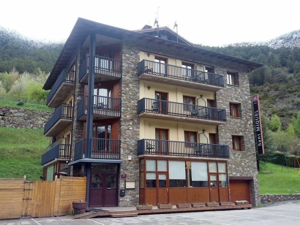 Hotel Sant Miquel อันดอร์รา ลา เวลลา ภายนอก รูปภาพ