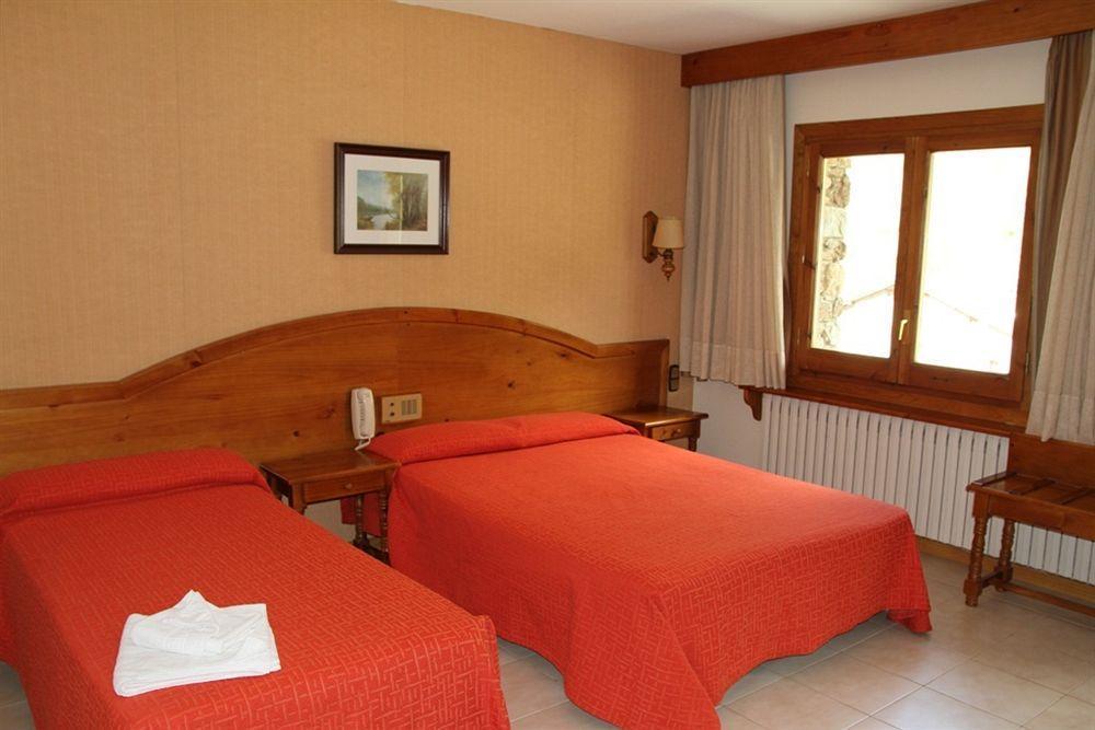 Hotel Sant Miquel อันดอร์รา ลา เวลลา ภายนอก รูปภาพ