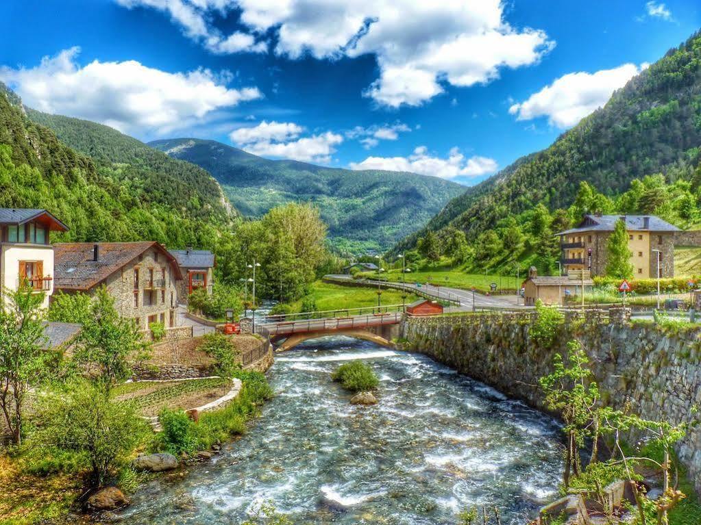 Hotel Sant Miquel อันดอร์รา ลา เวลลา ภายนอก รูปภาพ