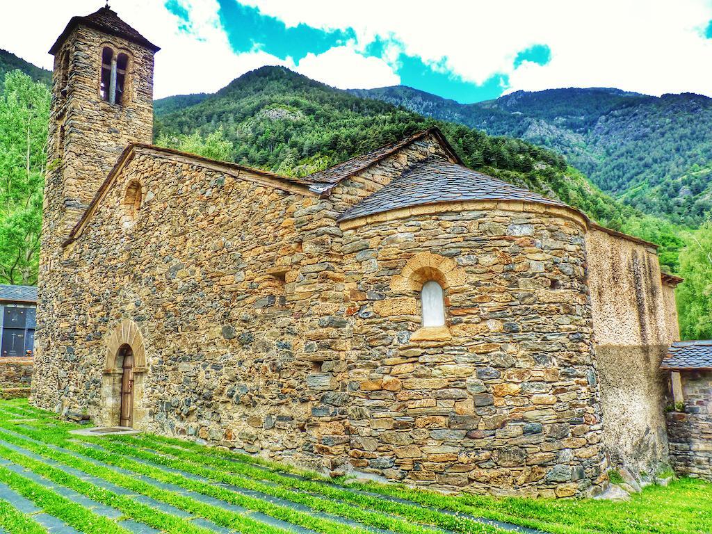 Hotel Sant Miquel อันดอร์รา ลา เวลลา ภายนอก รูปภาพ